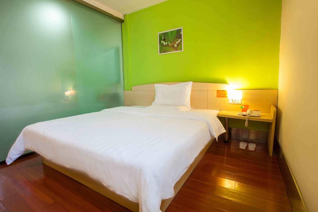 7Days Premium Luoyang Peony Square Branch Hotel Ruang foto